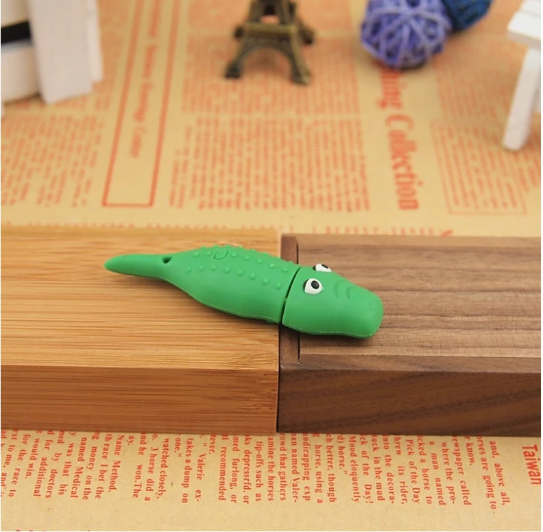 Kreativer Anime USB-Flash-Drive – Stylischer Speicher für Anime-Fans! ✨
